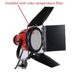 Red lamp spotlight color temperature filter