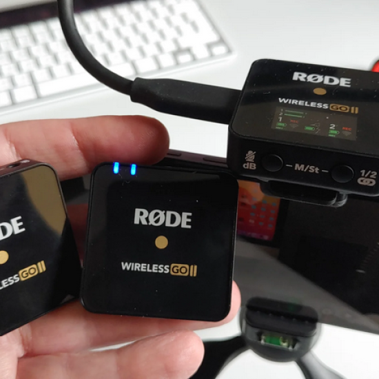 RØDE Wireless GO (Gen 3) Compact Wireless Mic – Pristine Audio, 32-bit Float Recording, Automatic Level Control, for Phones, Cameras and Computers