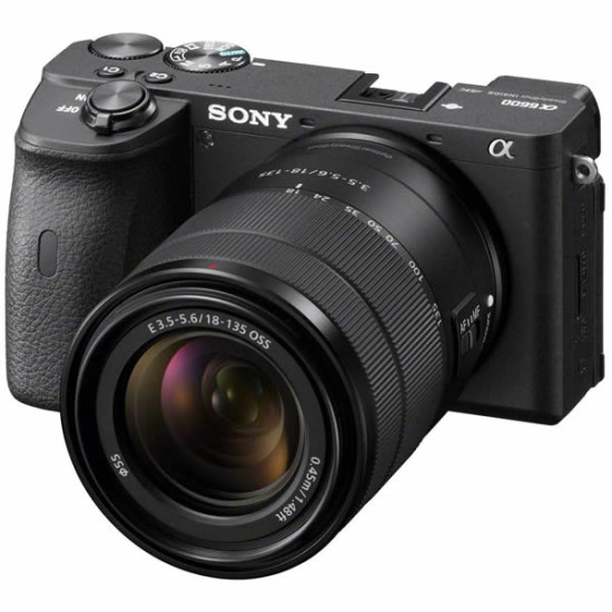 SONY ALPHA A6600 MIRRORLESS CAMERA WITH 18-135MM ZOOM LENS
